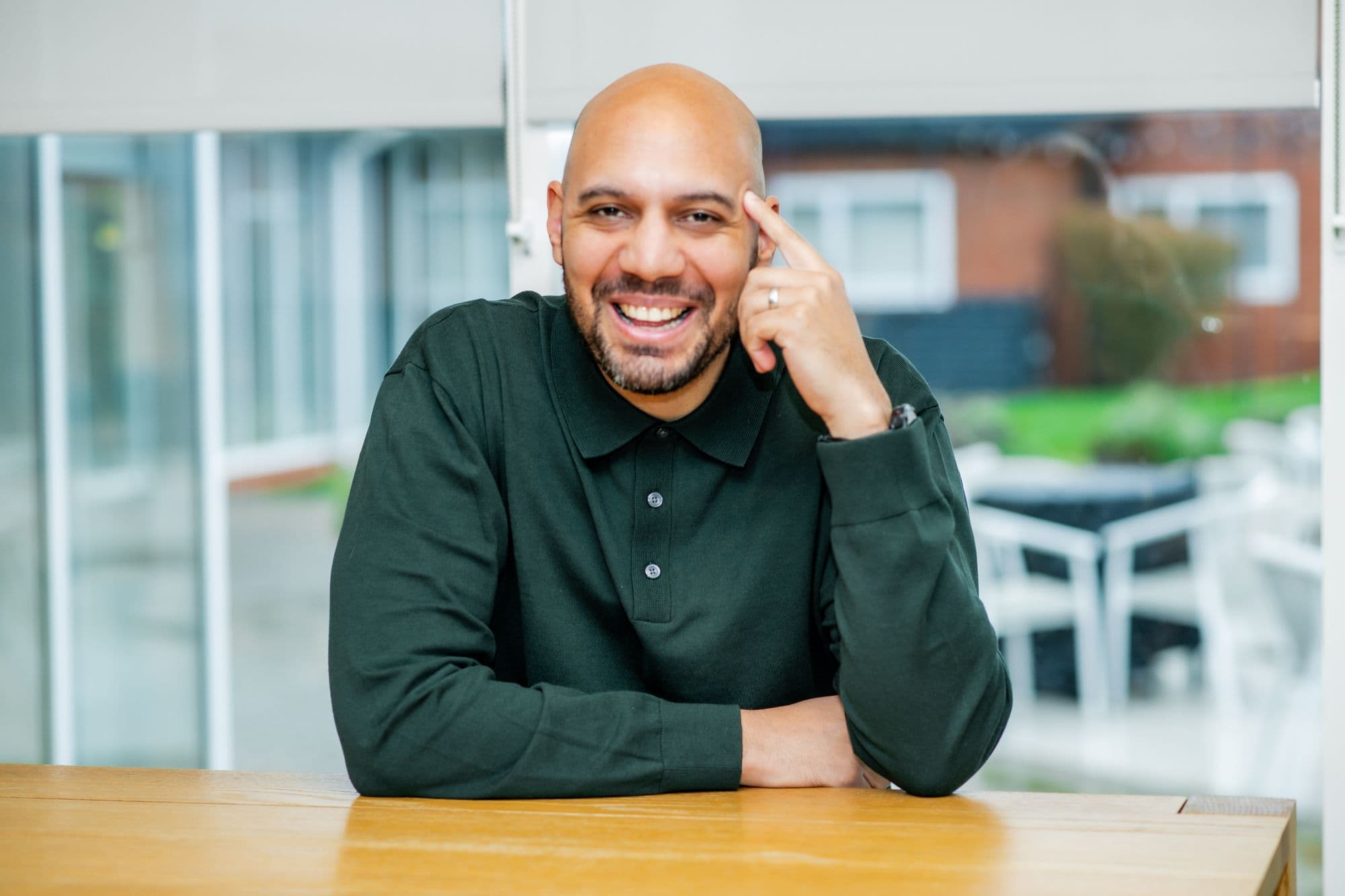 Conrad Mepham-Stone hosting a live online NLP intro day